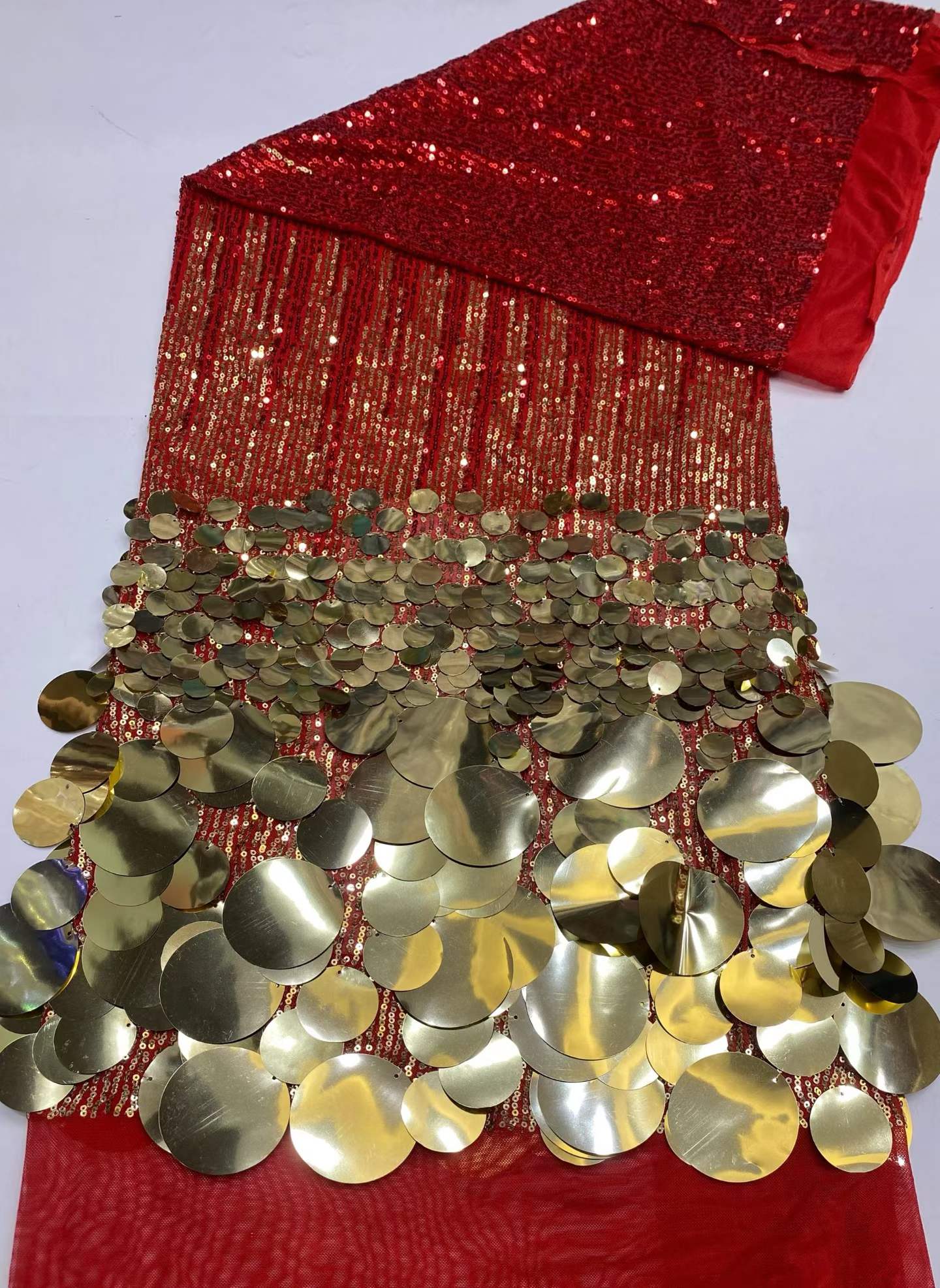 5 ياردات من قماش التول المزين  - مراجعة Glitter Tablecloth وسعره